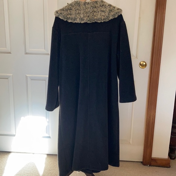Wool blend Fleece Coat - Picture 5 of 11